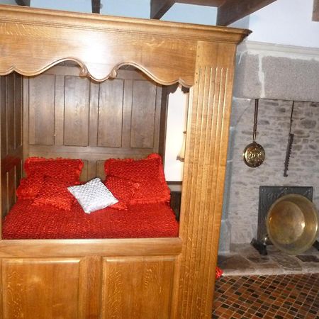 Manoir De La Foulerie Bed & Breakfast Ancteville ภายนอก รูปภาพ