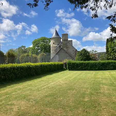Manoir De La Foulerie Bed & Breakfast Ancteville ภายนอก รูปภาพ