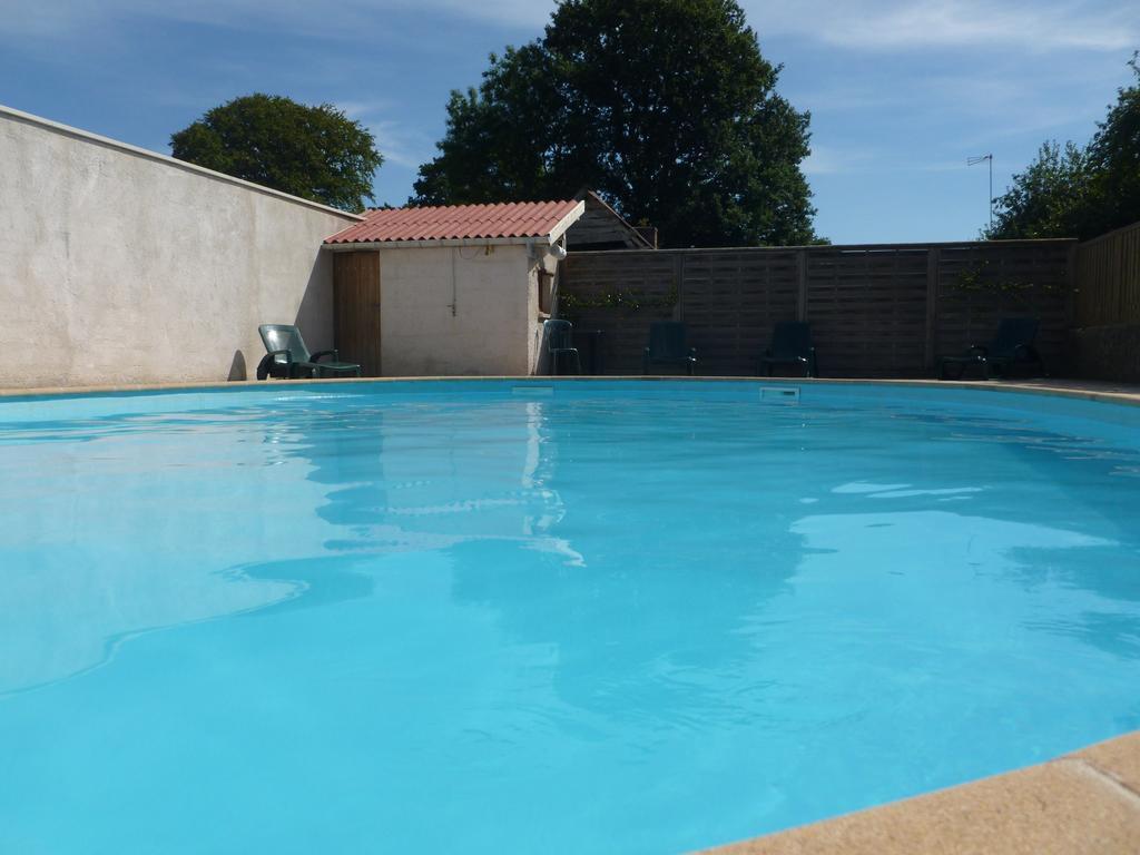 Manoir De La Foulerie Bed & Breakfast Ancteville ภายนอก รูปภาพ