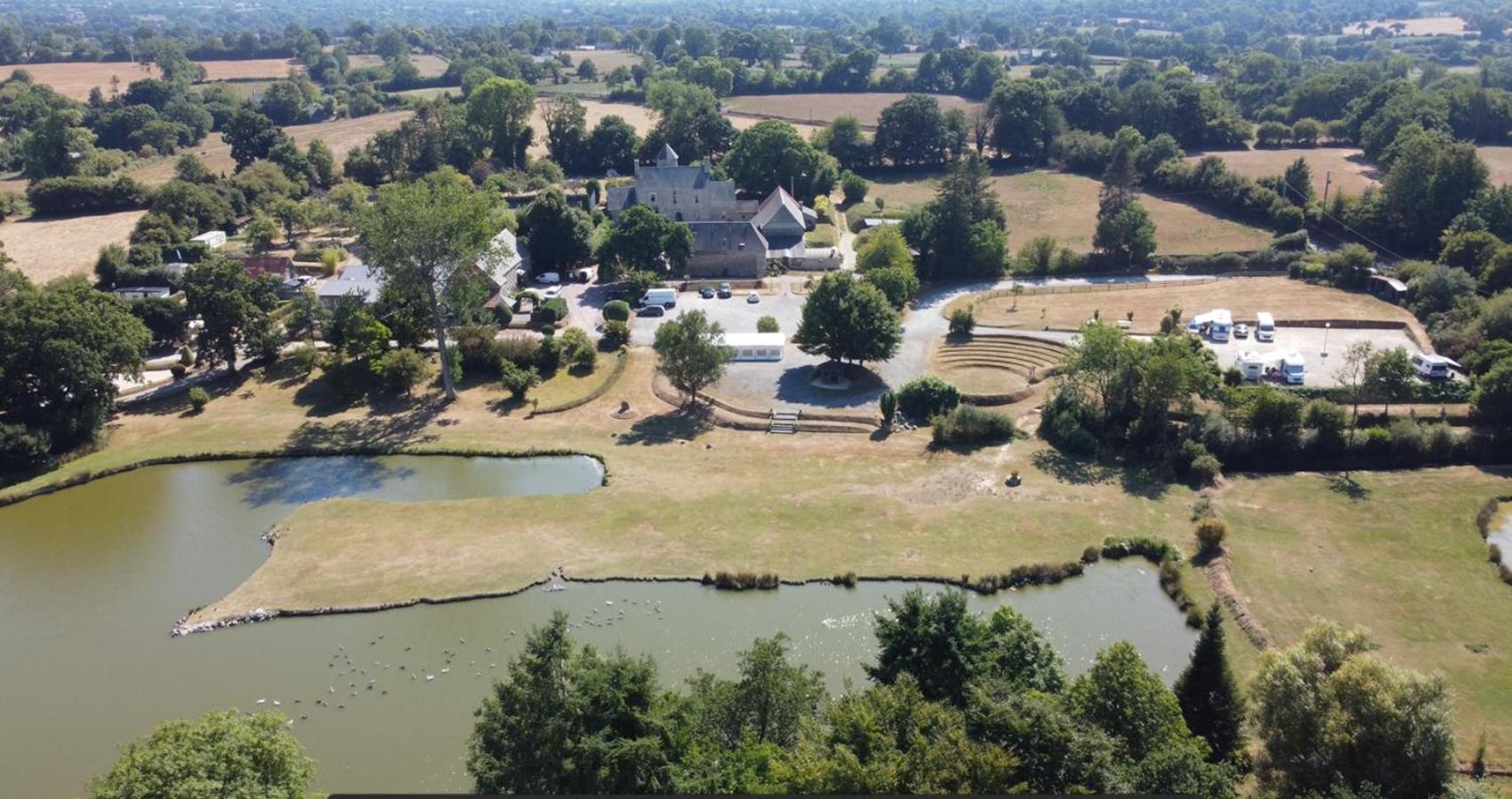 Manoir De La Foulerie Bed & Breakfast Ancteville ภายนอก รูปภาพ