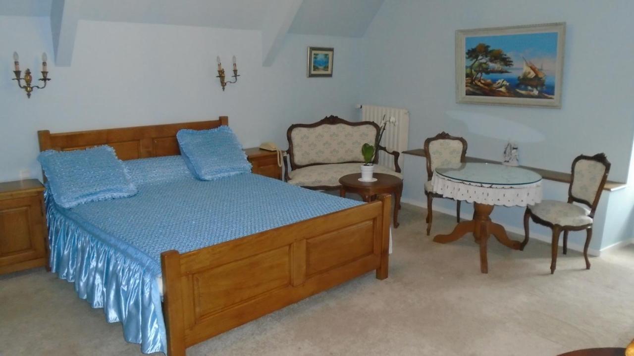Manoir De La Foulerie Bed & Breakfast Ancteville ภายนอก รูปภาพ