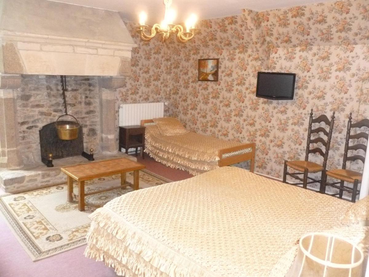 Manoir De La Foulerie Bed & Breakfast Ancteville ภายนอก รูปภาพ