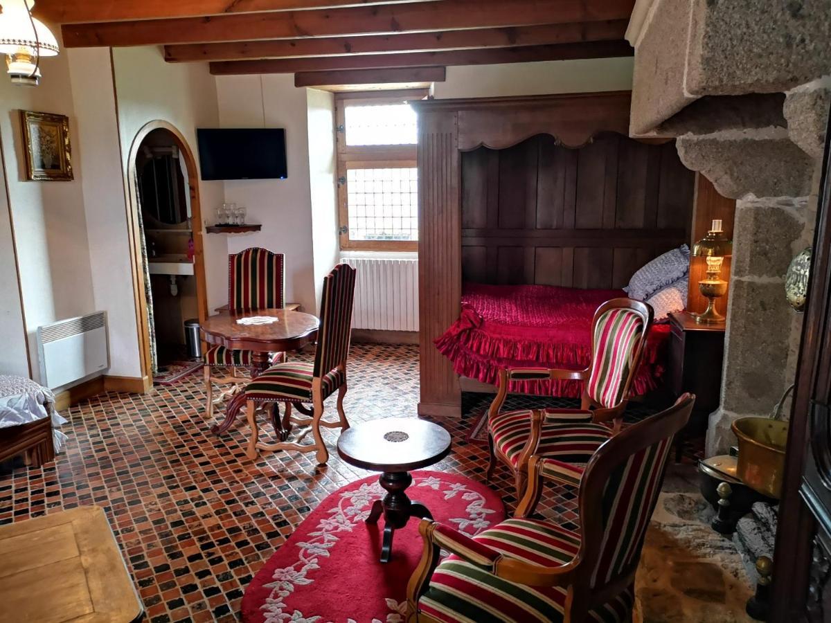 Manoir De La Foulerie Bed & Breakfast Ancteville ภายนอก รูปภาพ